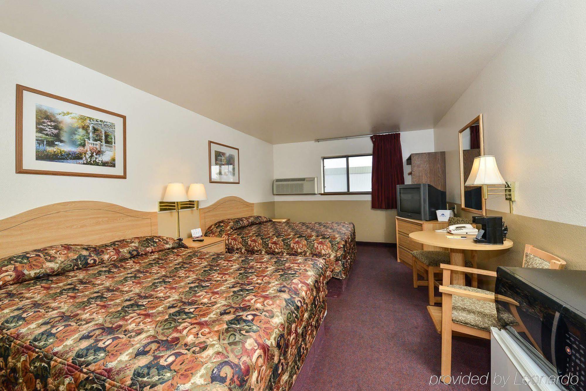 Super 8 By Wyndham Dillon Motel Eksteriør billede